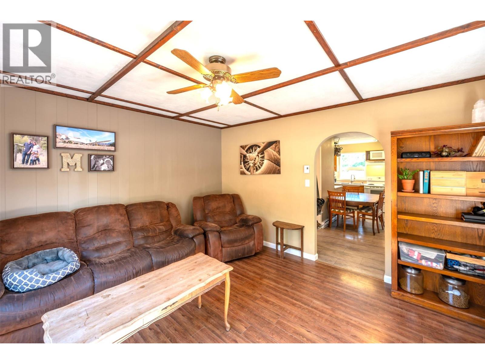 5747 Sawmill Road, Oliver