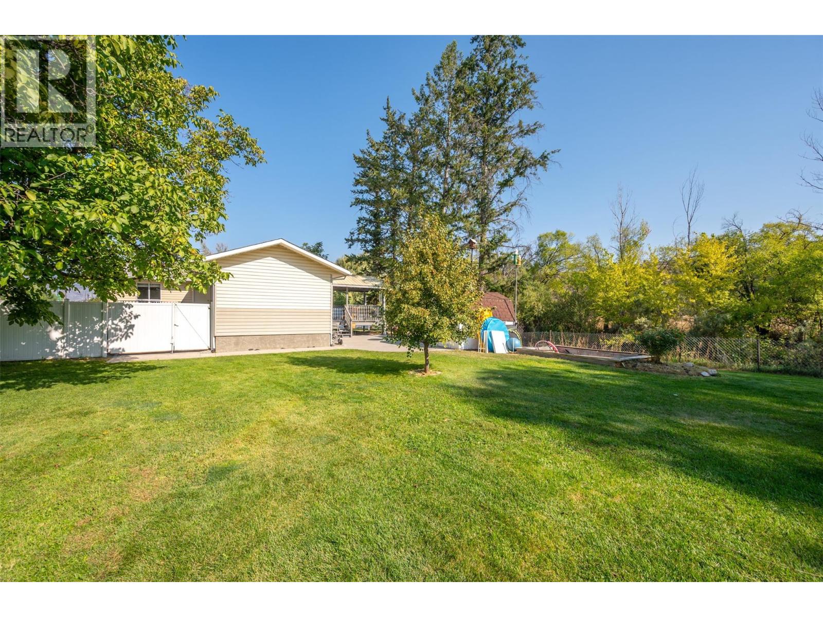 5747 Sawmill Road, Oliver