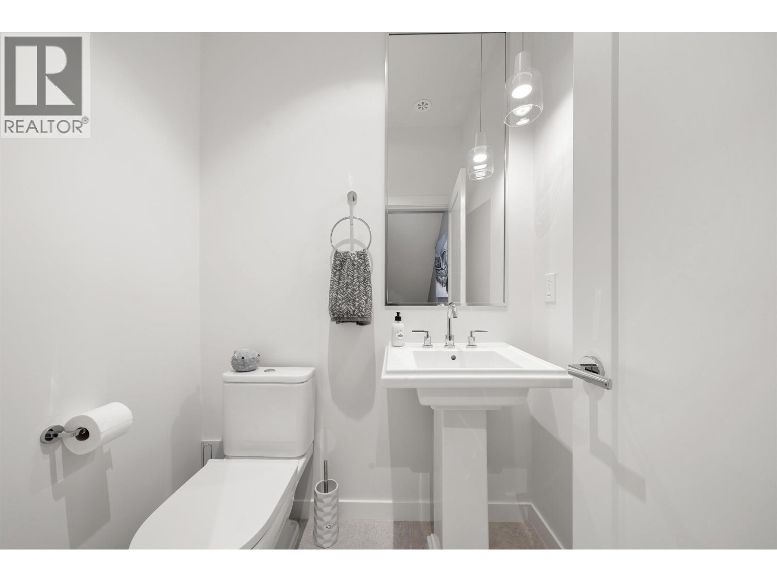 #10-6427 HAMMERMILL Avenue, Delta