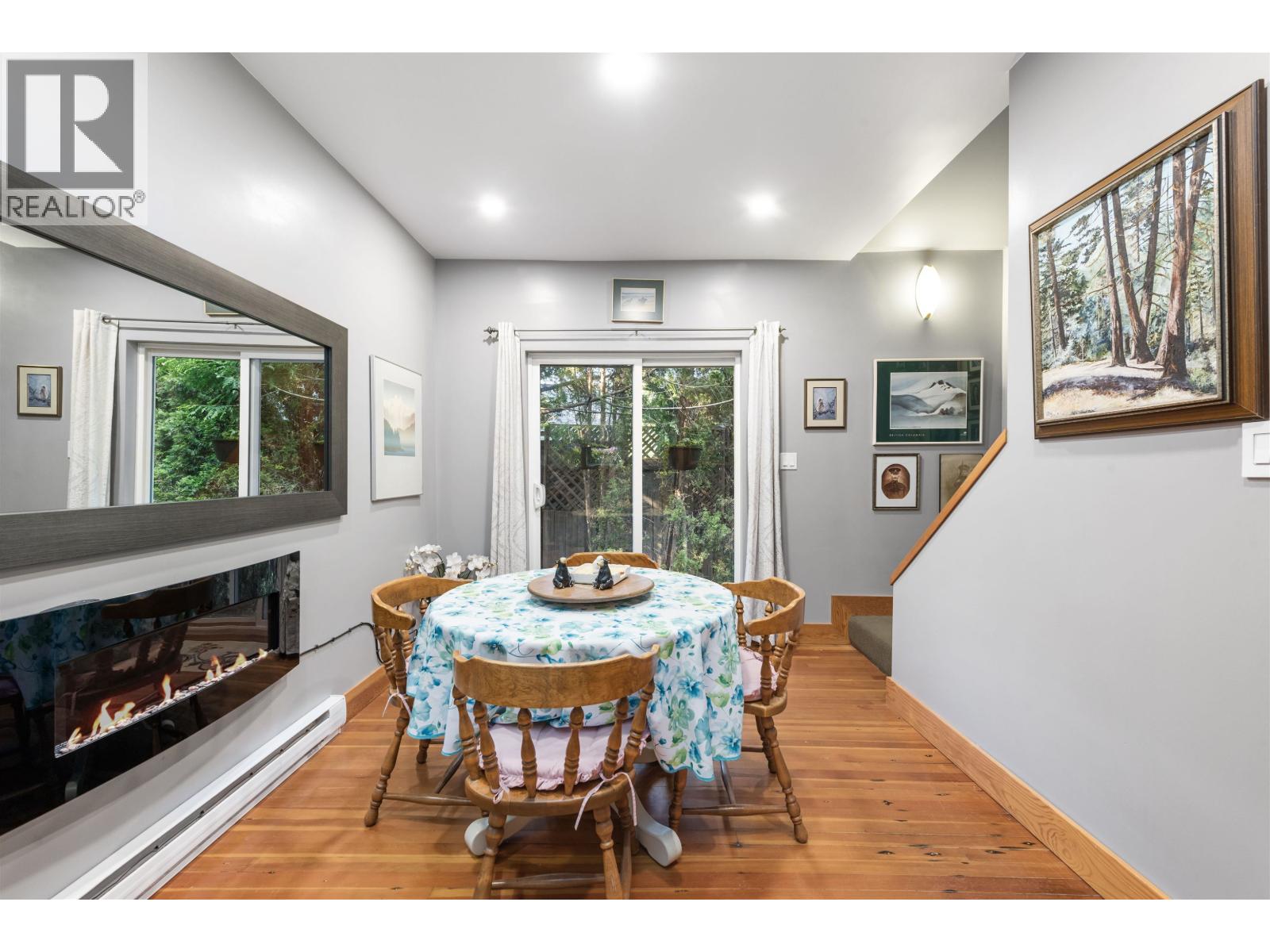 41540 COTTONWOOD ROAD, Squamish