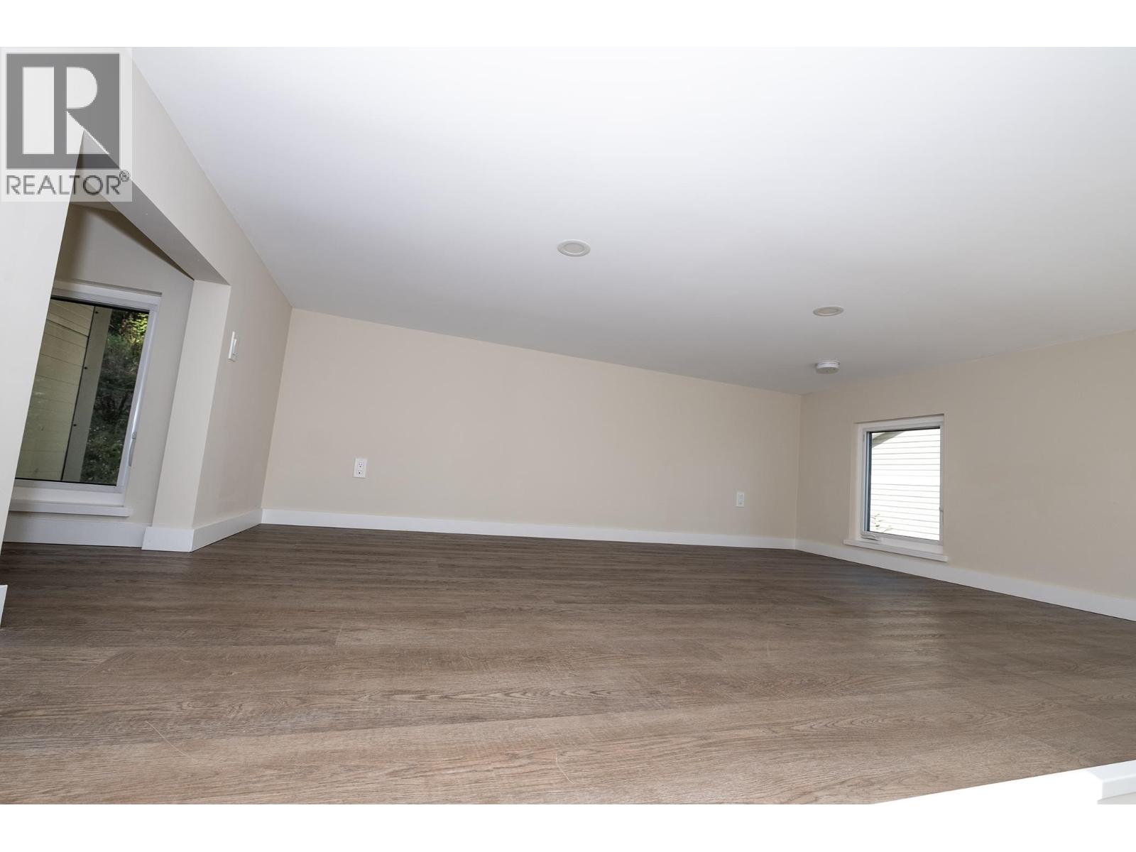 5977 SHOAL WAY, Sechelt