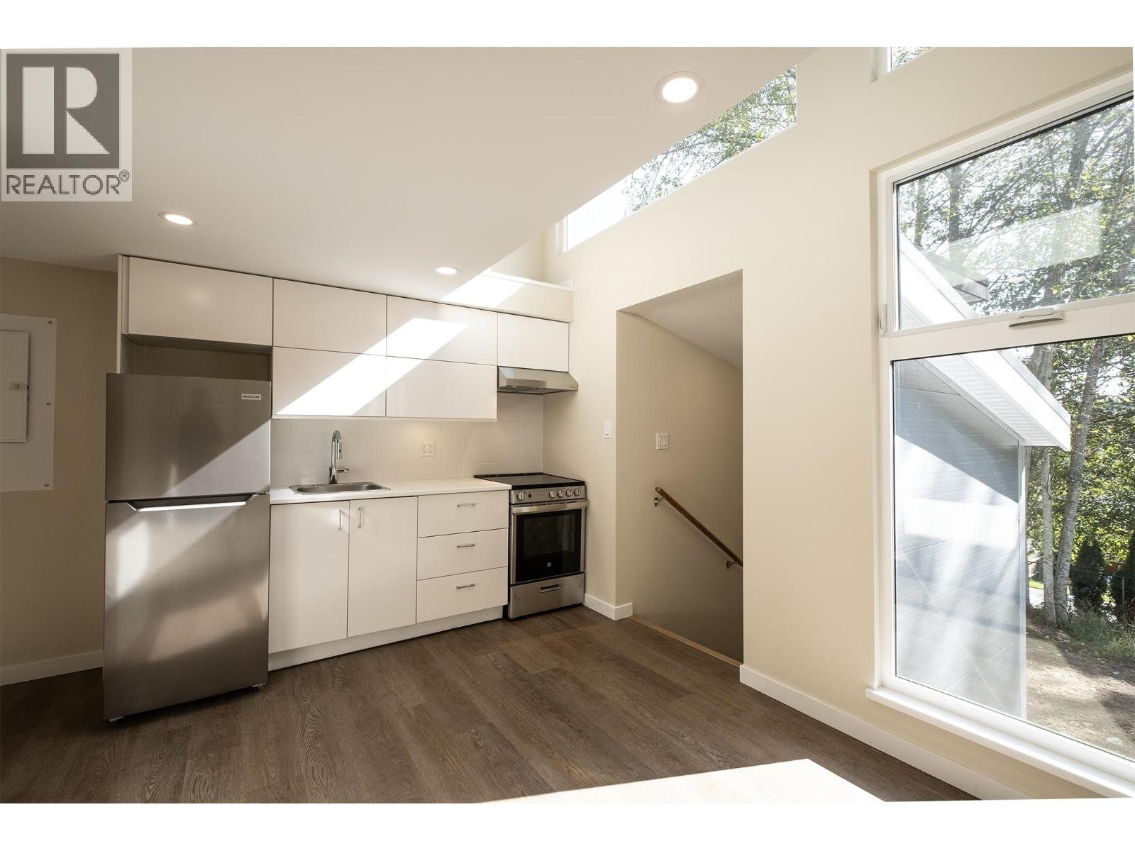 5977 SHOAL WAY, Sechelt