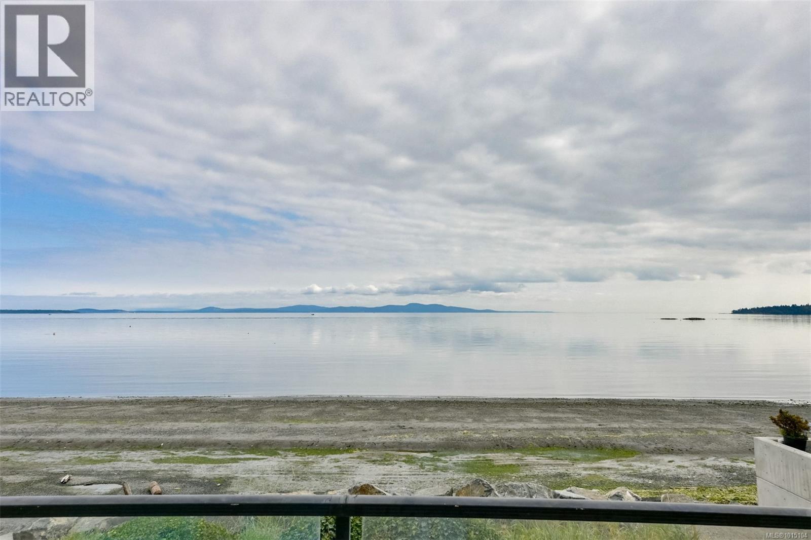  5037 Cordova Bay Road, Saanich
