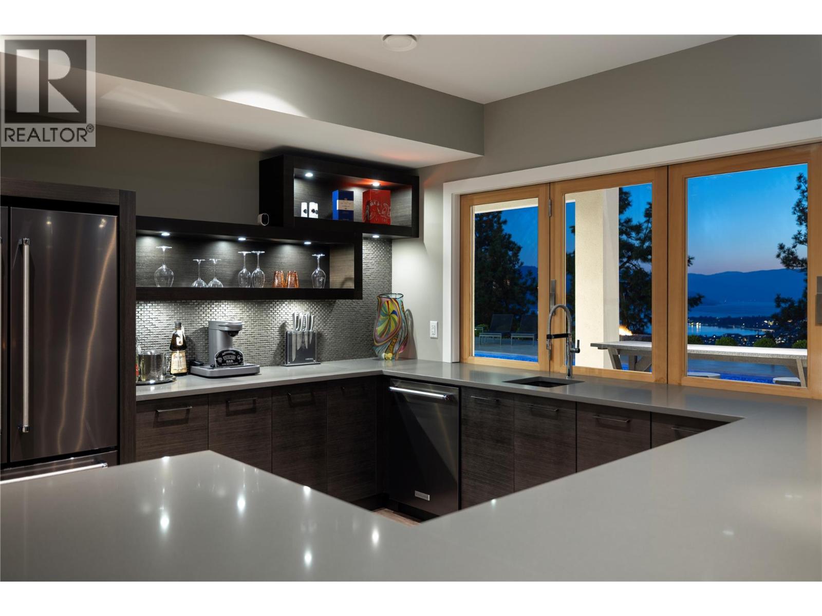  3301 Vineyard View Drive, West Kelowna