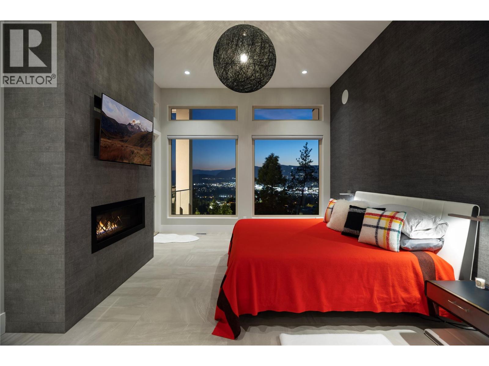  3301 Vineyard View Drive, West Kelowna
