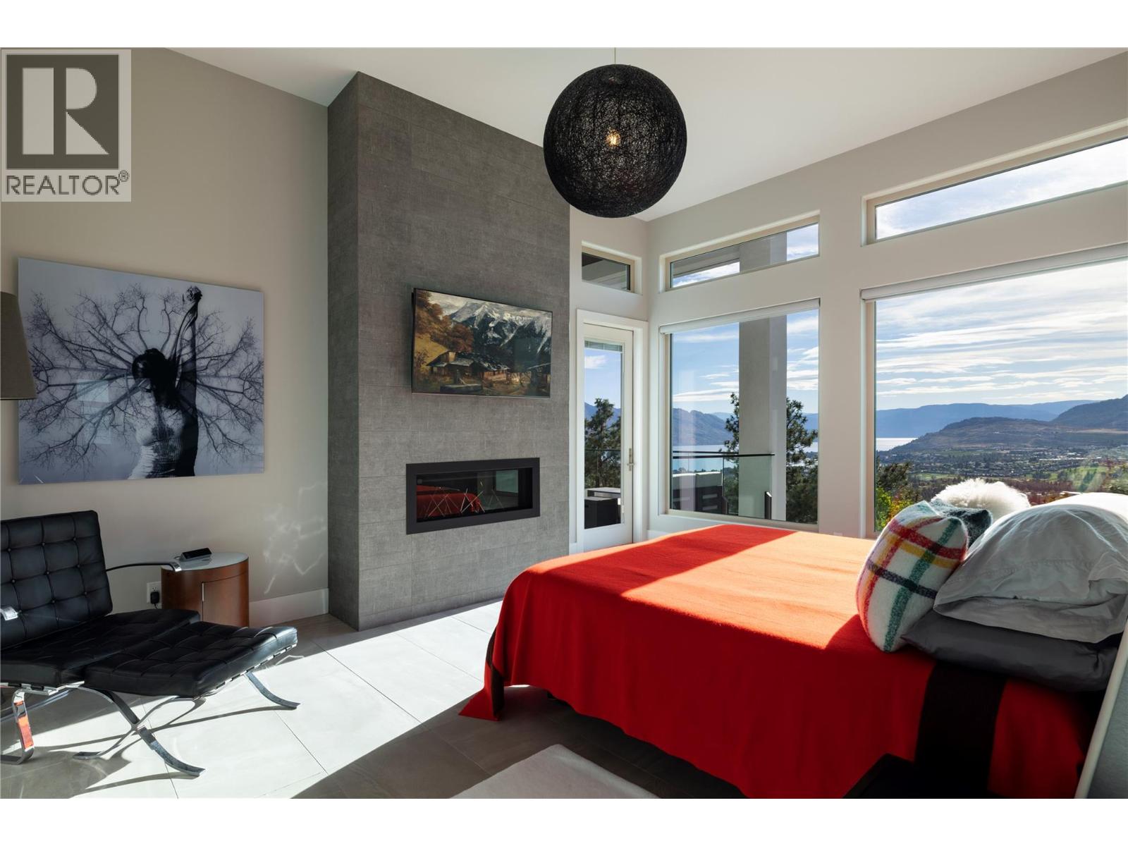  3301 Vineyard View Drive, West Kelowna