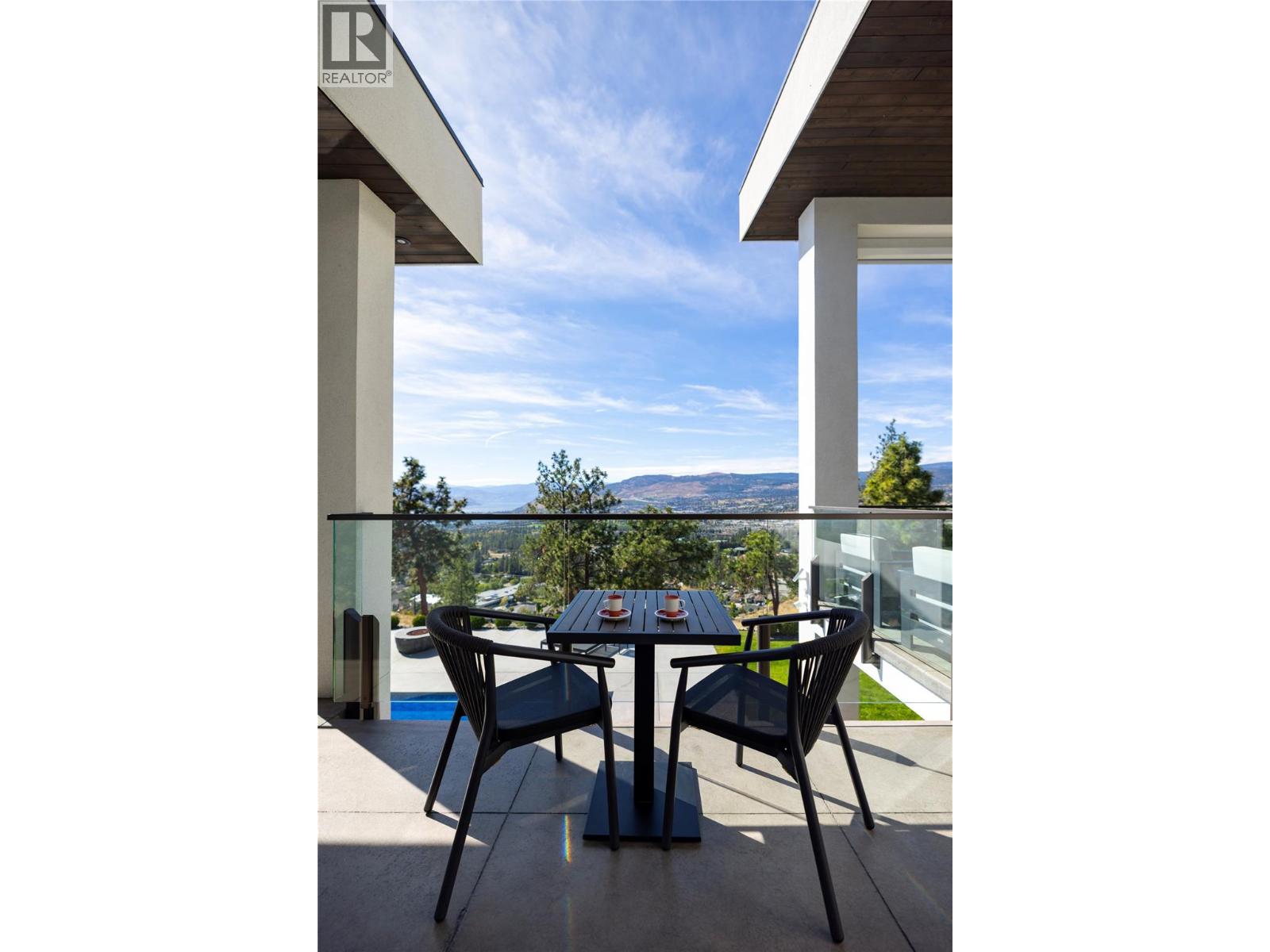  3301 Vineyard View Drive, West Kelowna