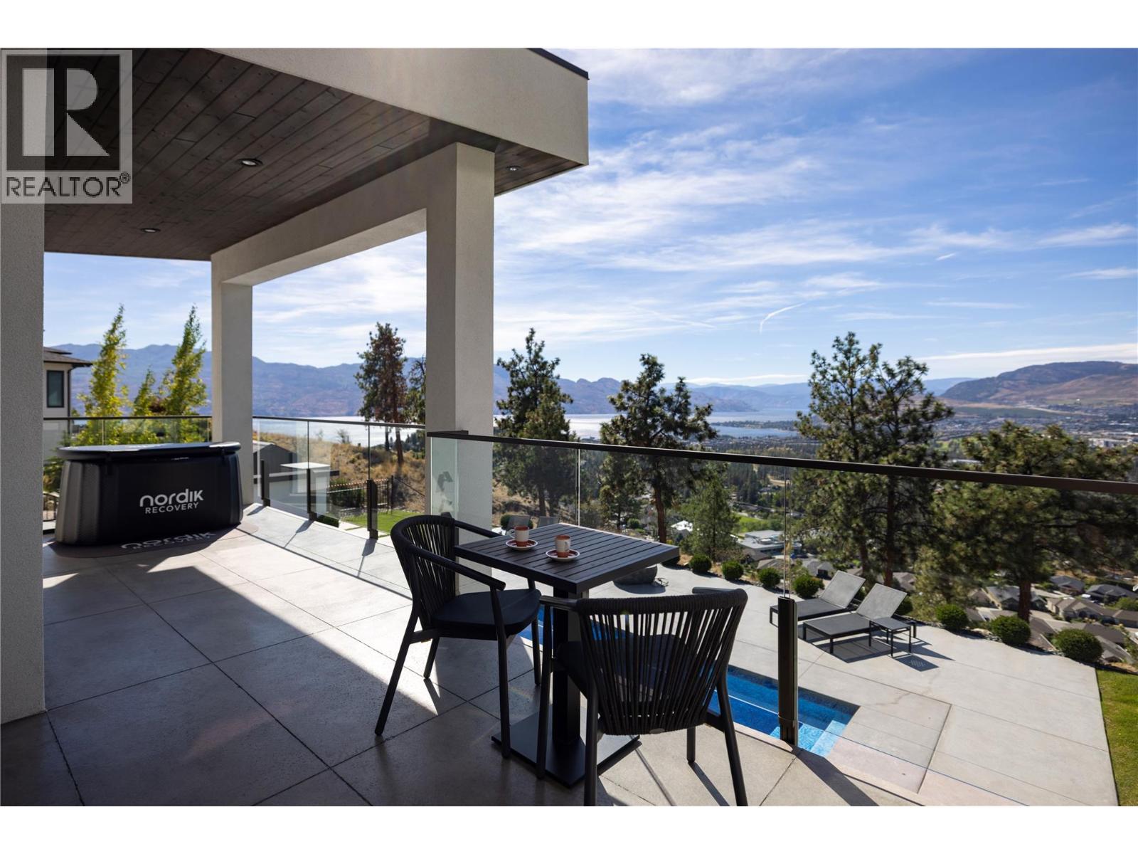  3301 Vineyard View Drive, West Kelowna