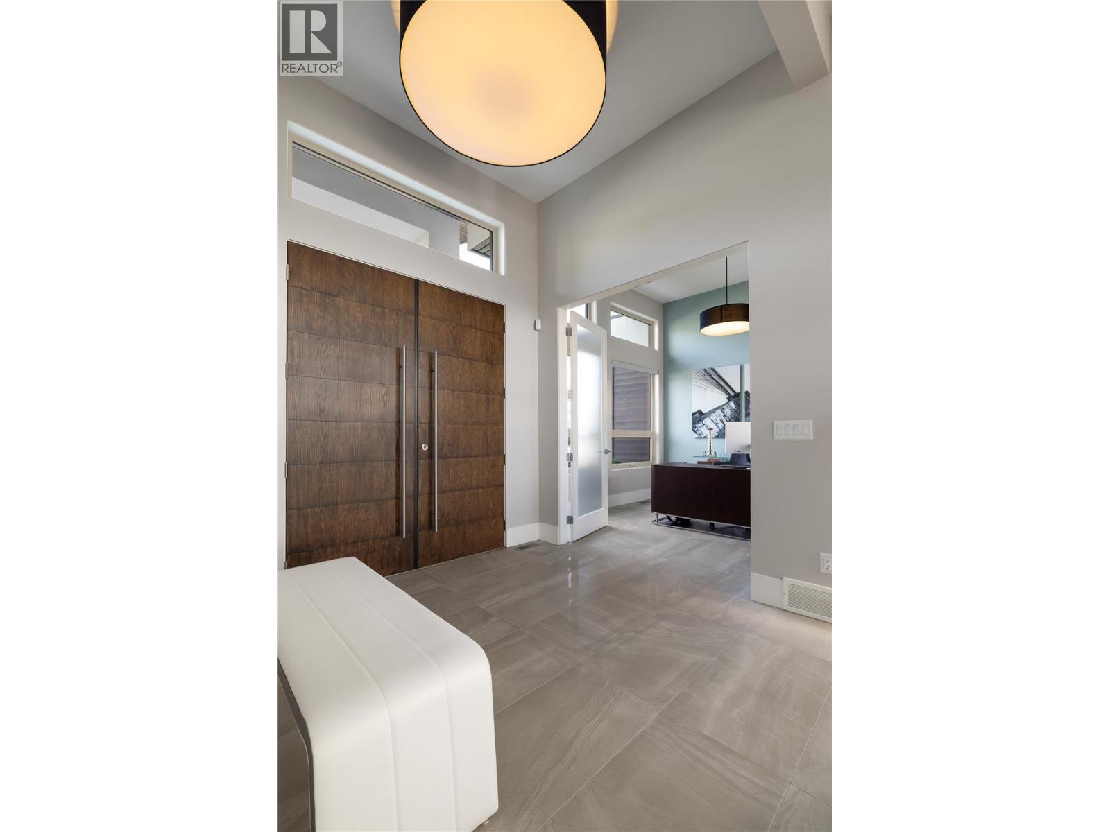  3301 Vineyard View Drive, West Kelowna