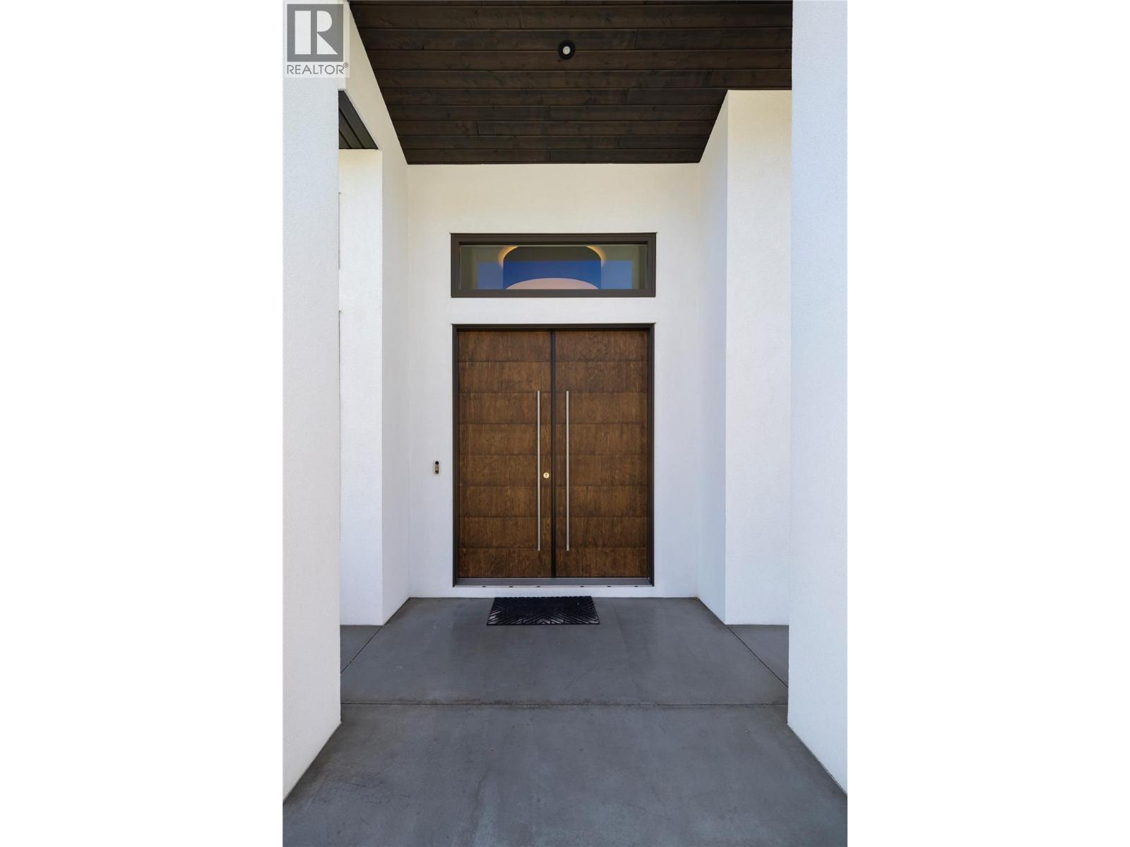  3301 Vineyard View Drive, West Kelowna