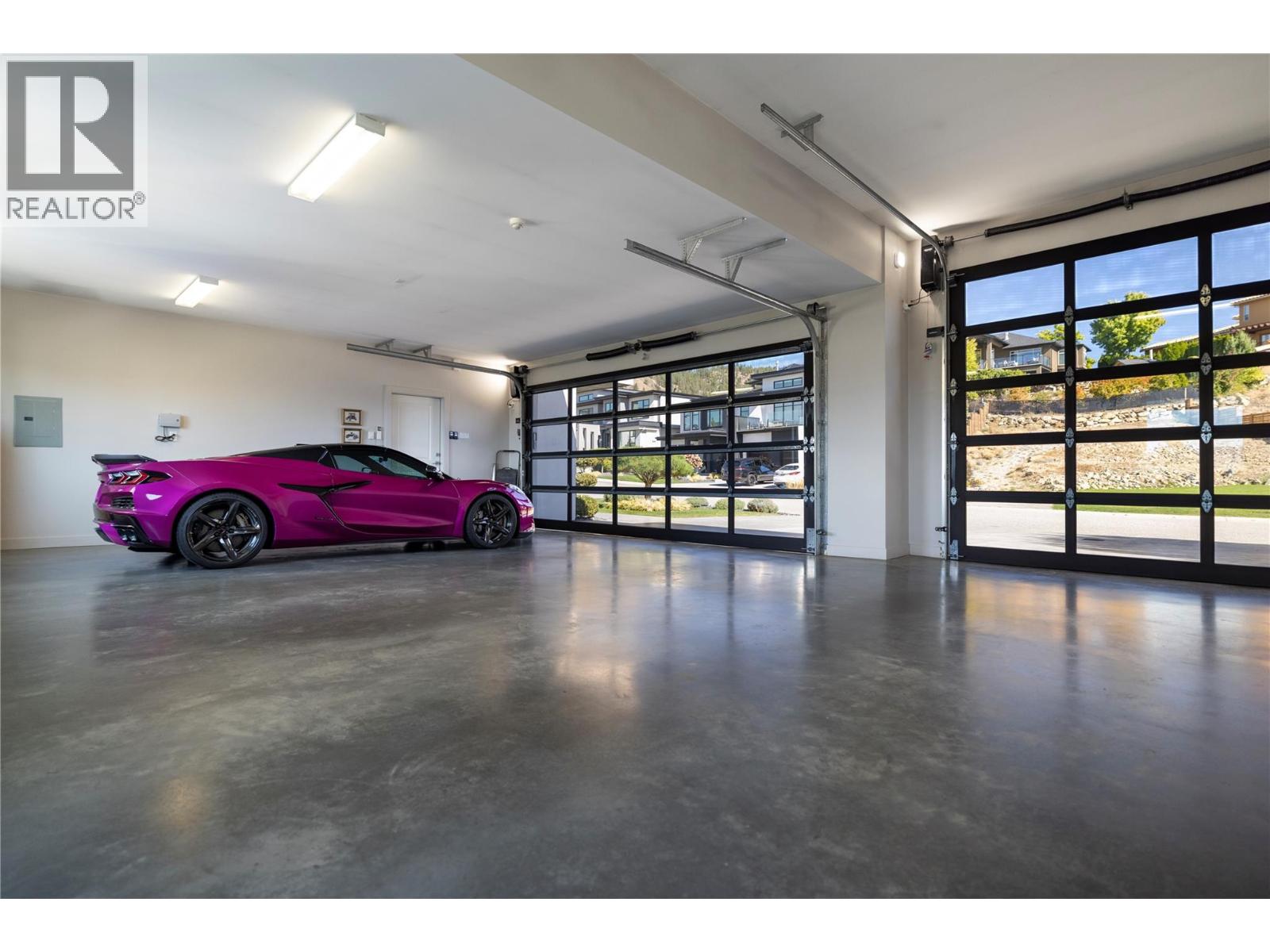  3301 Vineyard View Drive, West Kelowna