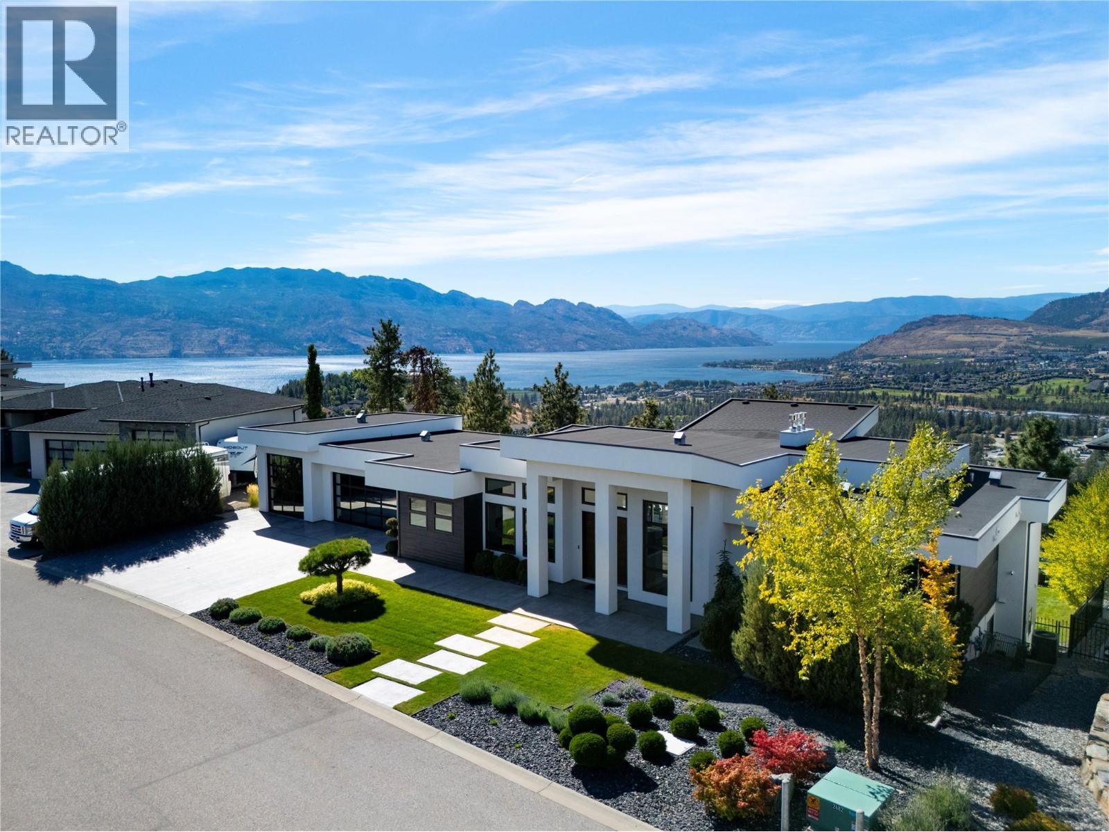  3301 Vineyard View Drive, West Kelowna