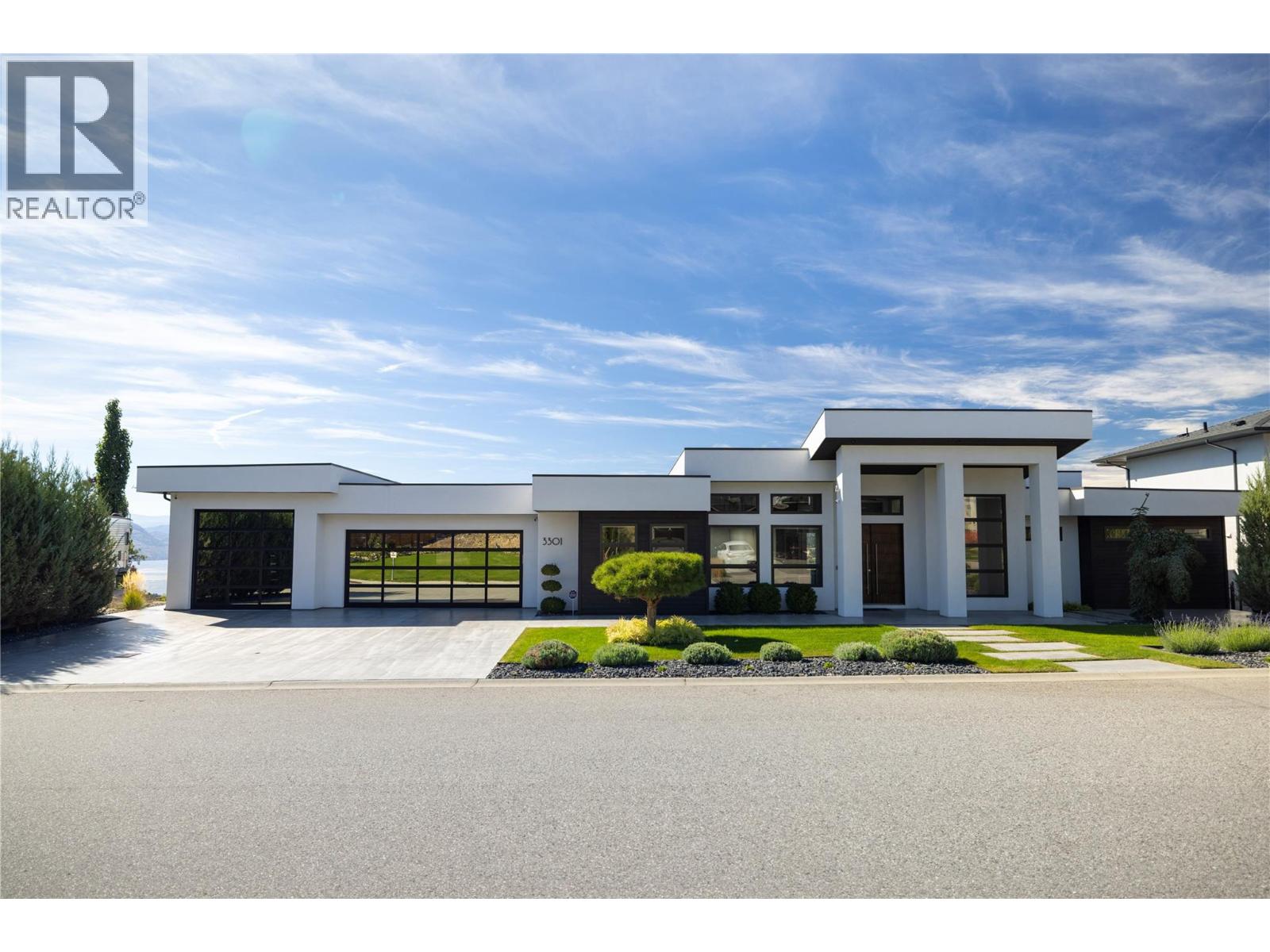  3301 Vineyard View Drive, West Kelowna