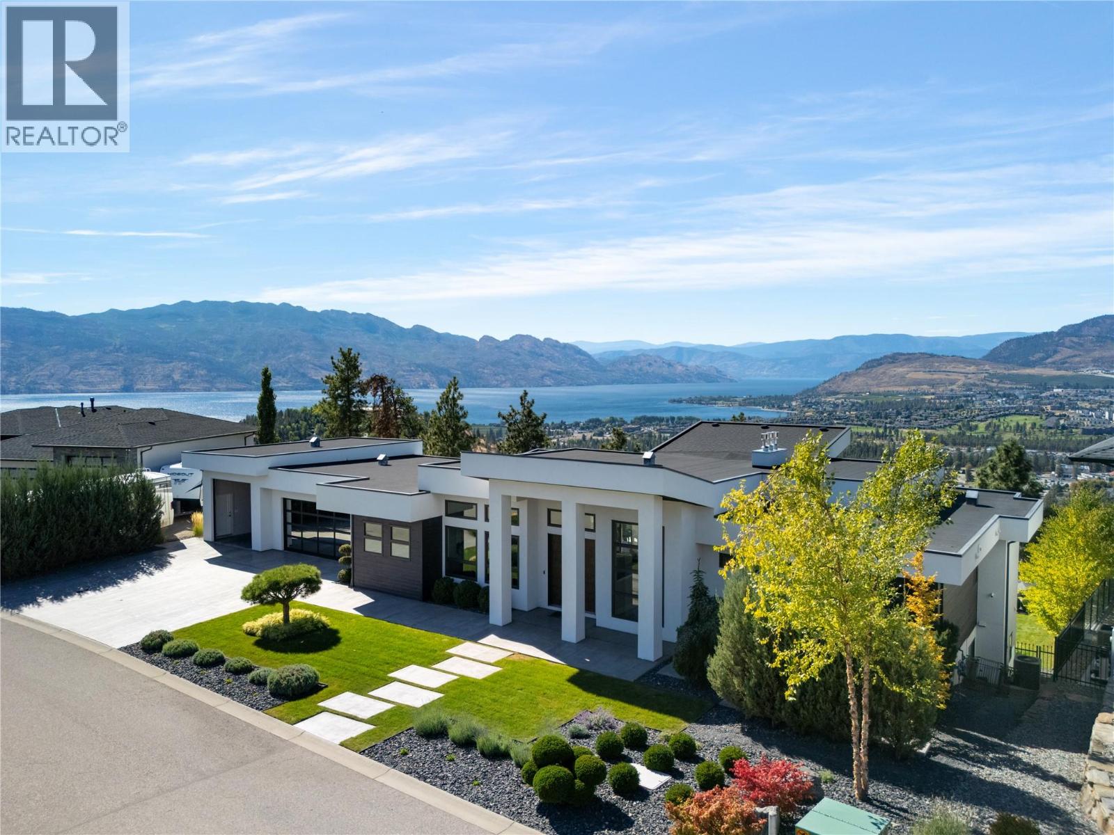  3301 Vineyard View Drive, West Kelowna