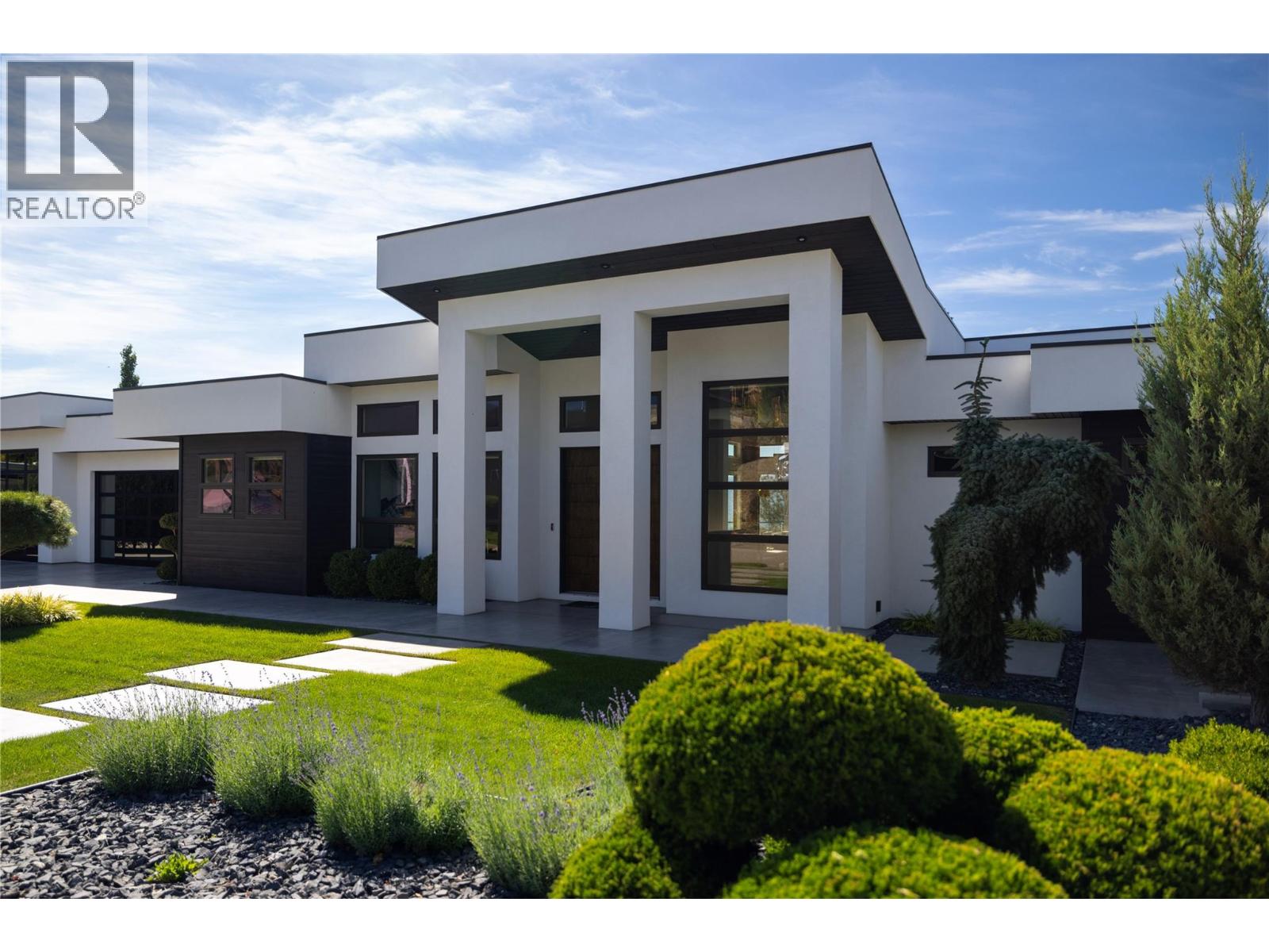  3301 Vineyard View Drive, West Kelowna