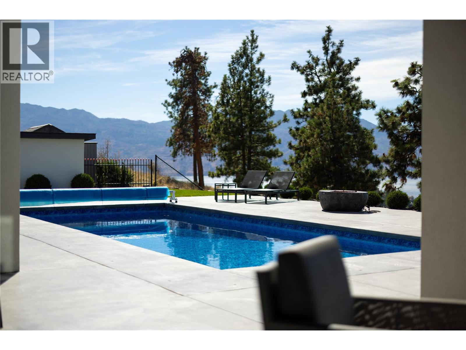  3301 Vineyard View Drive, West Kelowna