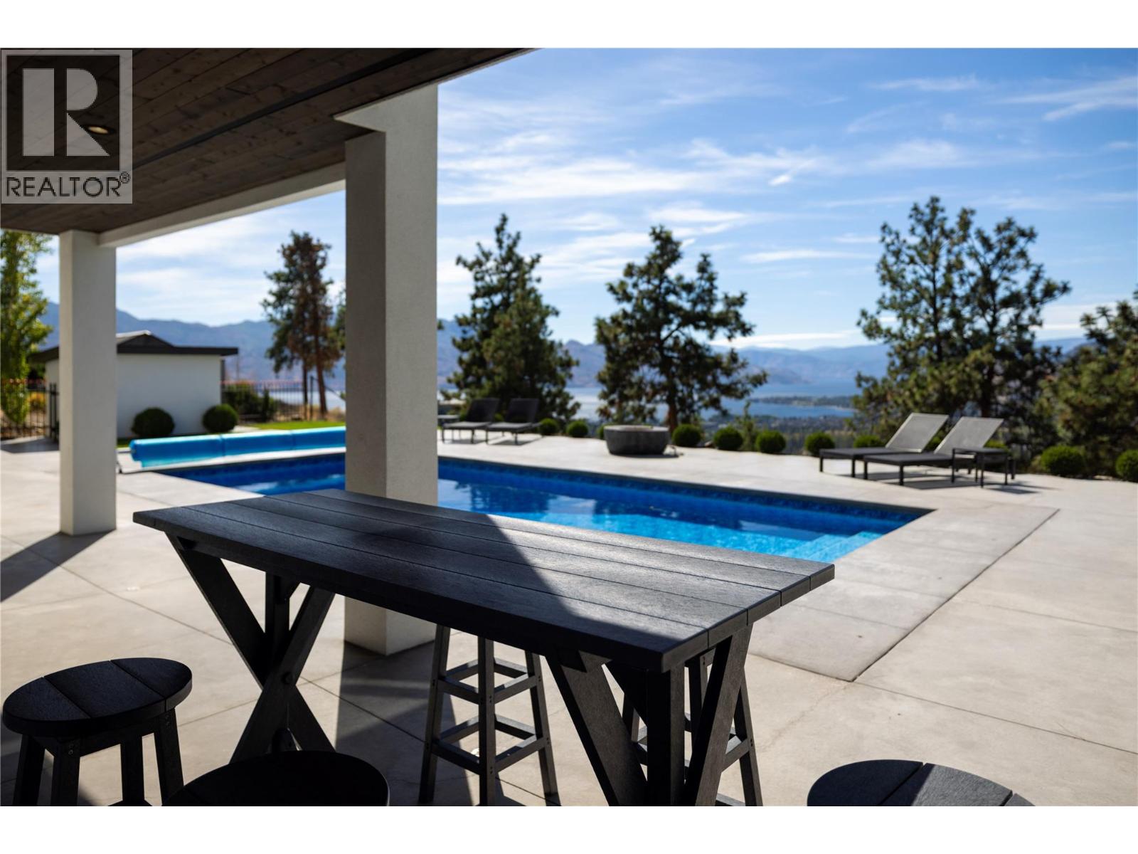  3301 Vineyard View Drive, West Kelowna