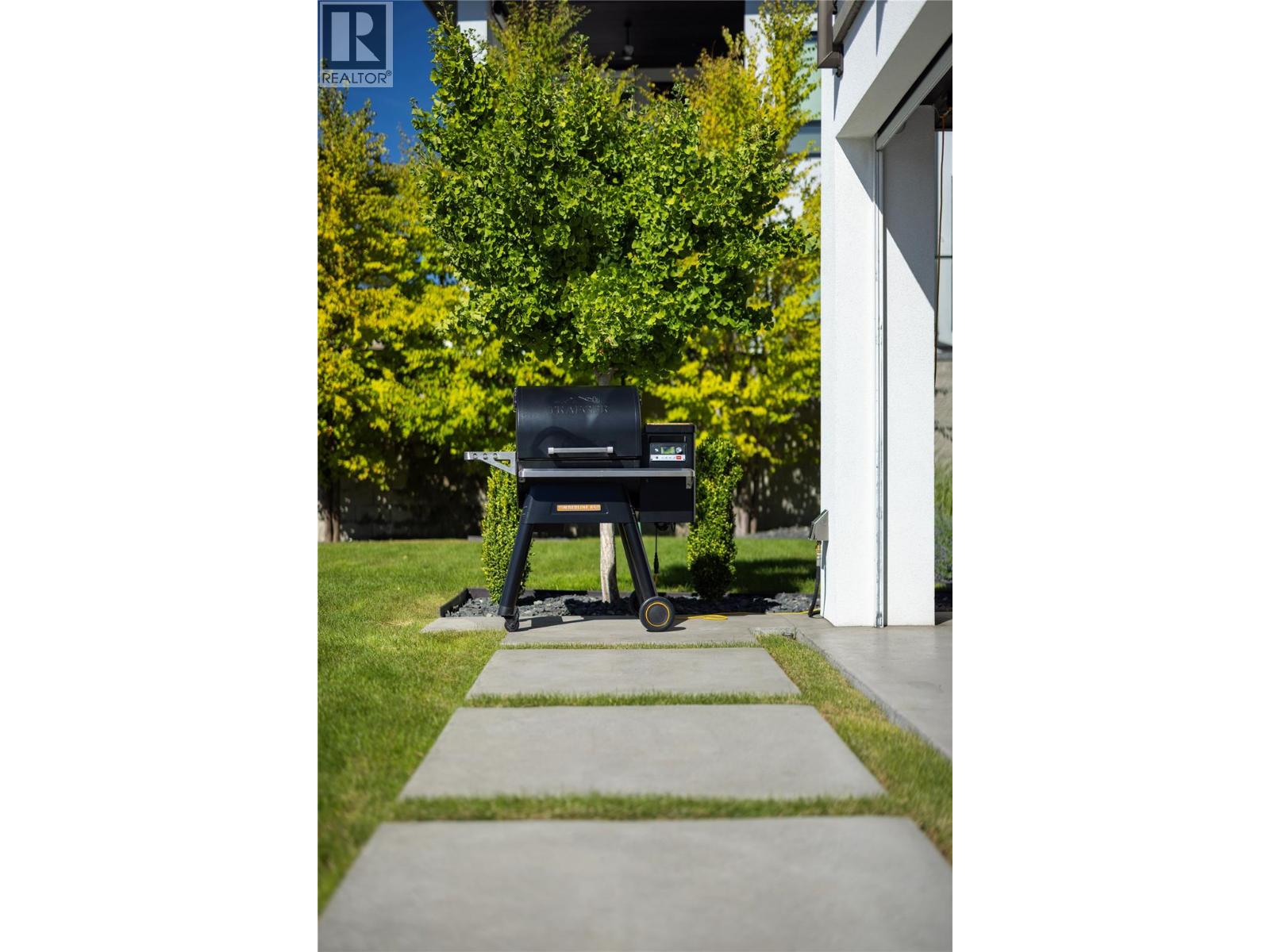  3301 Vineyard View Drive, West Kelowna