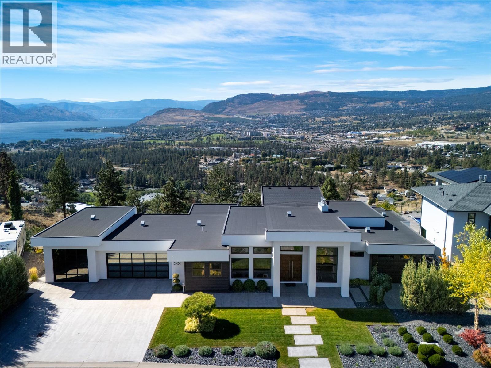  3301 Vineyard View Drive, West Kelowna