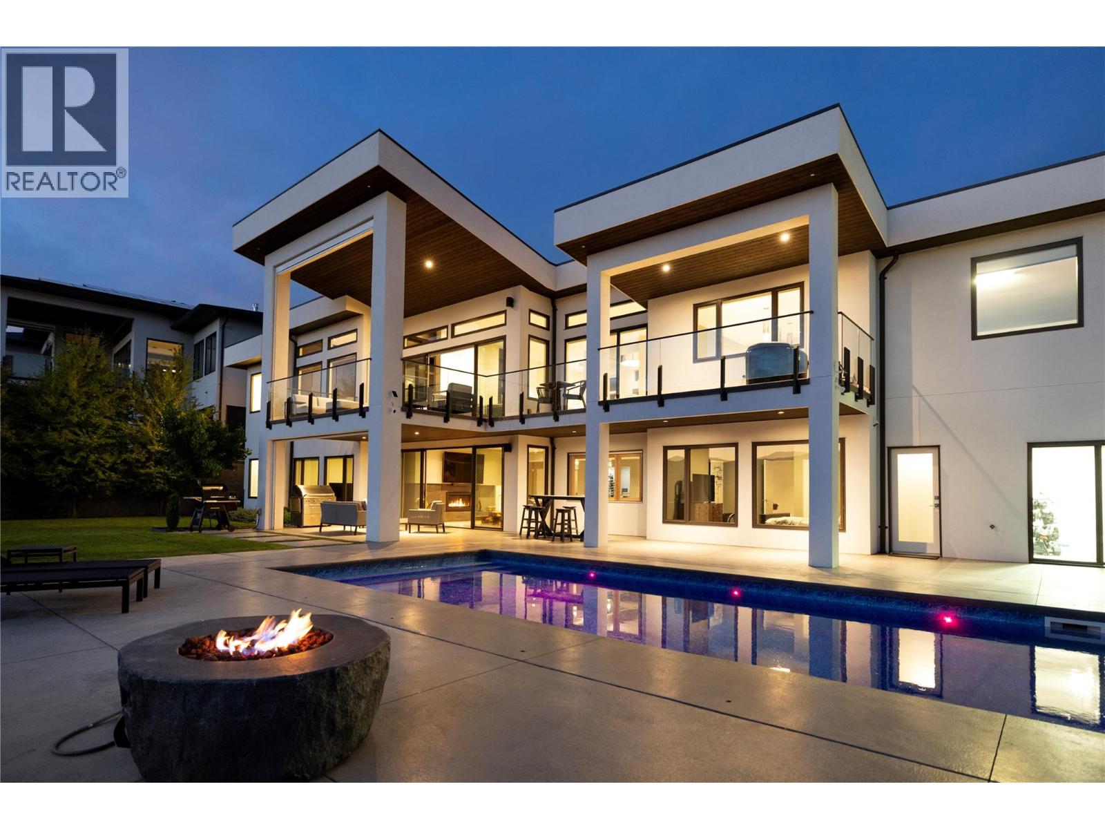  3301 Vineyard View Drive, West Kelowna
