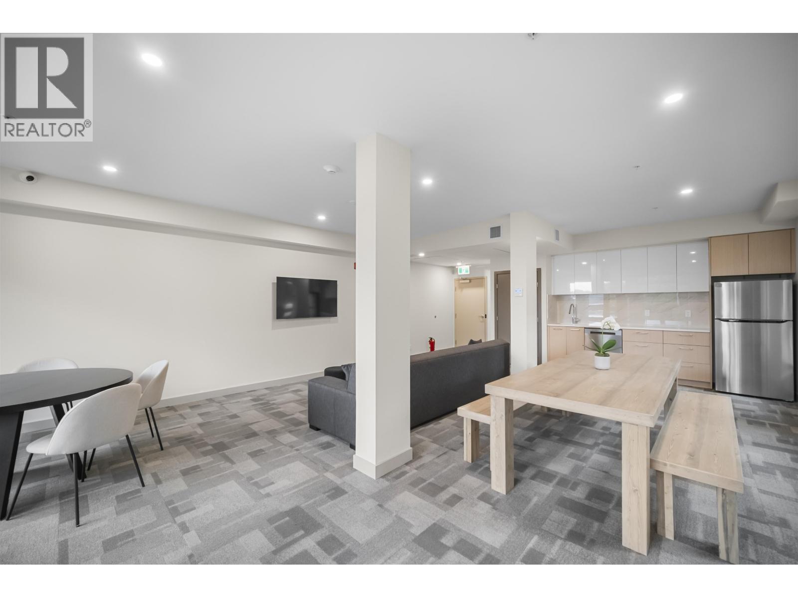 414 150 JAMES ROAD, Port Moody