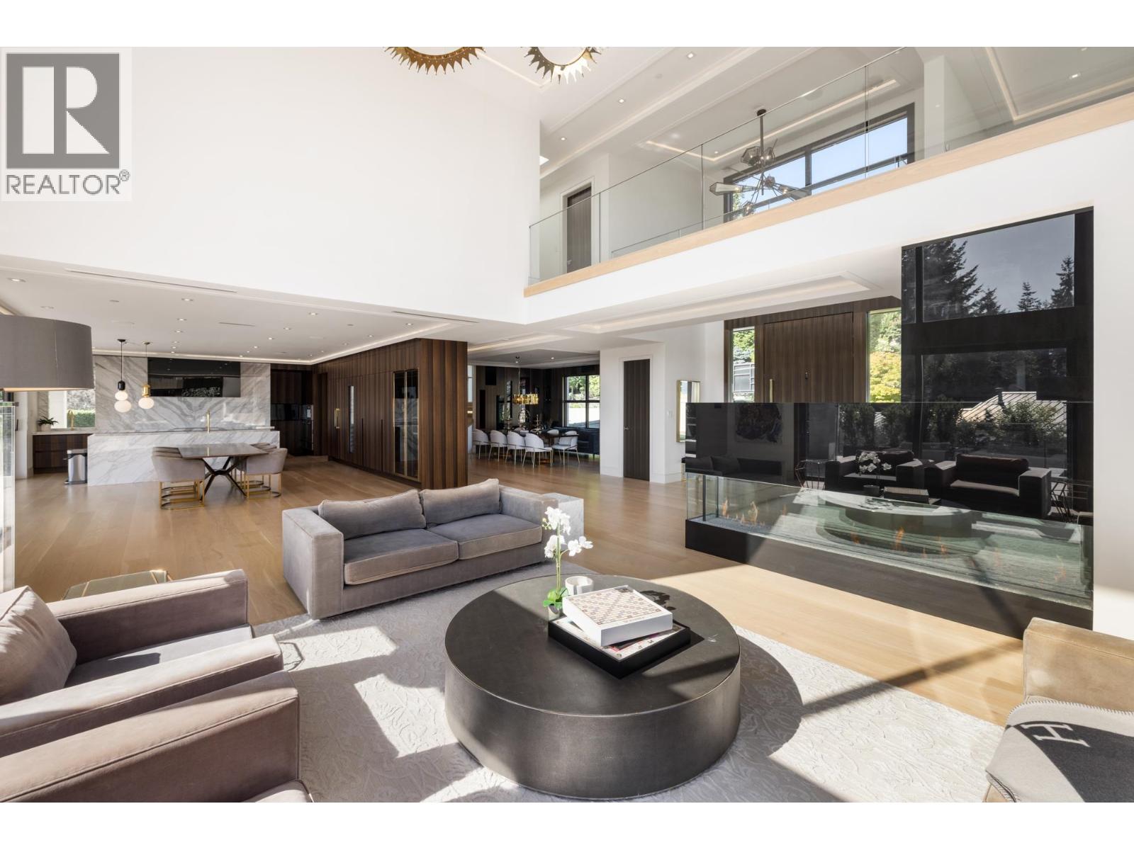 1050 KING GEORGES WAY, West Vancouver