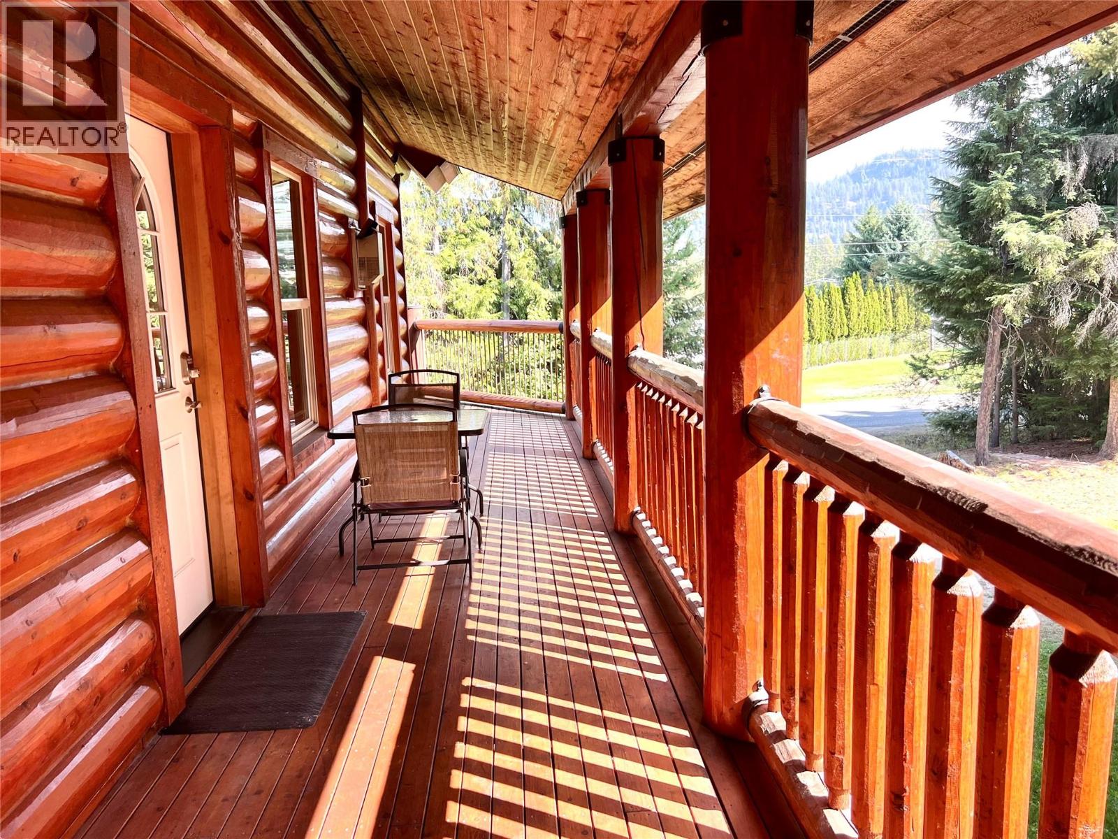 147 WEST LAKE Drive, Christina Lake
