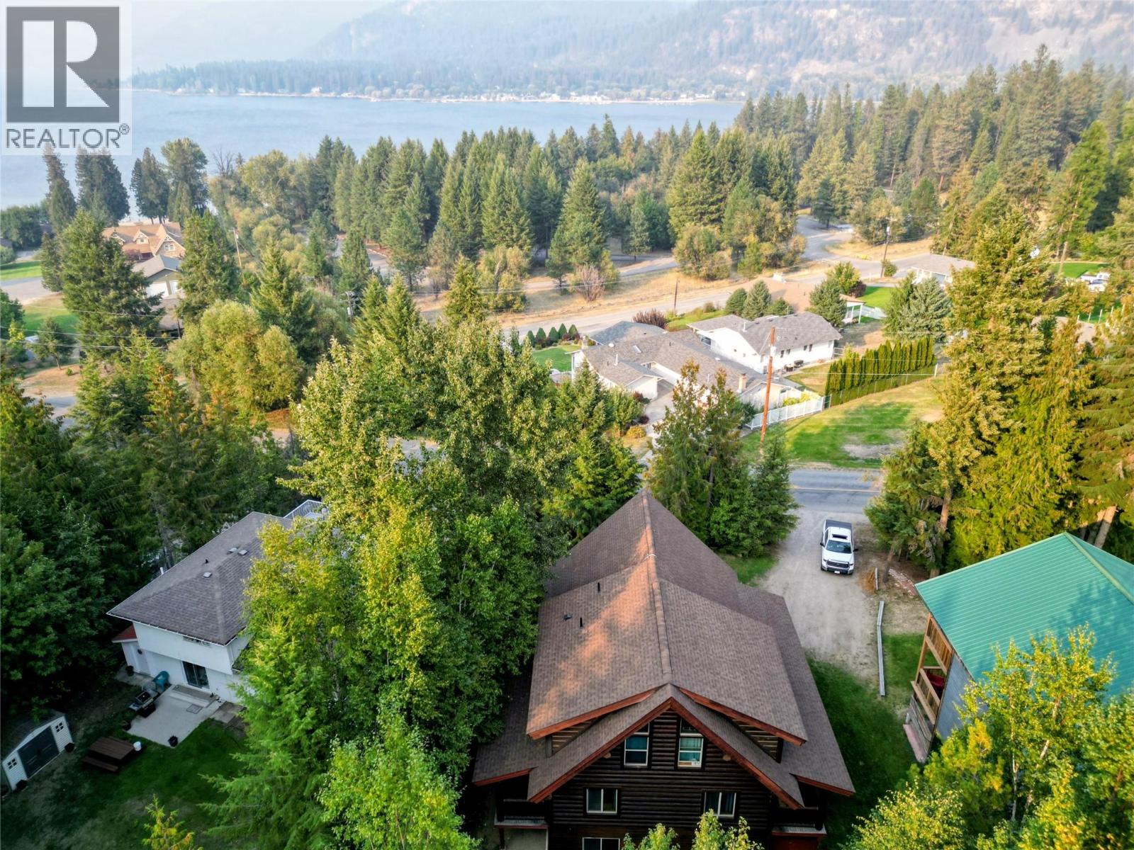 147 WEST LAKE Drive, Christina Lake