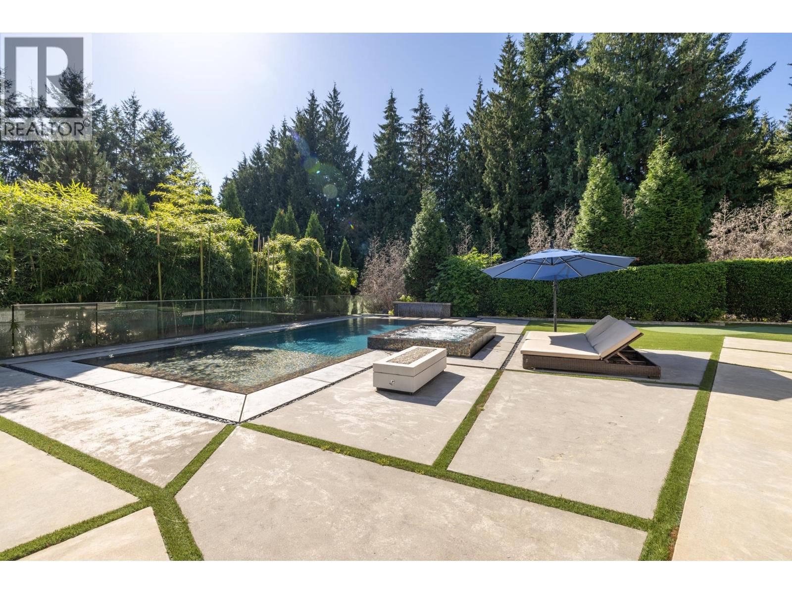 1050 KING GEORGES WAY, West Vancouver