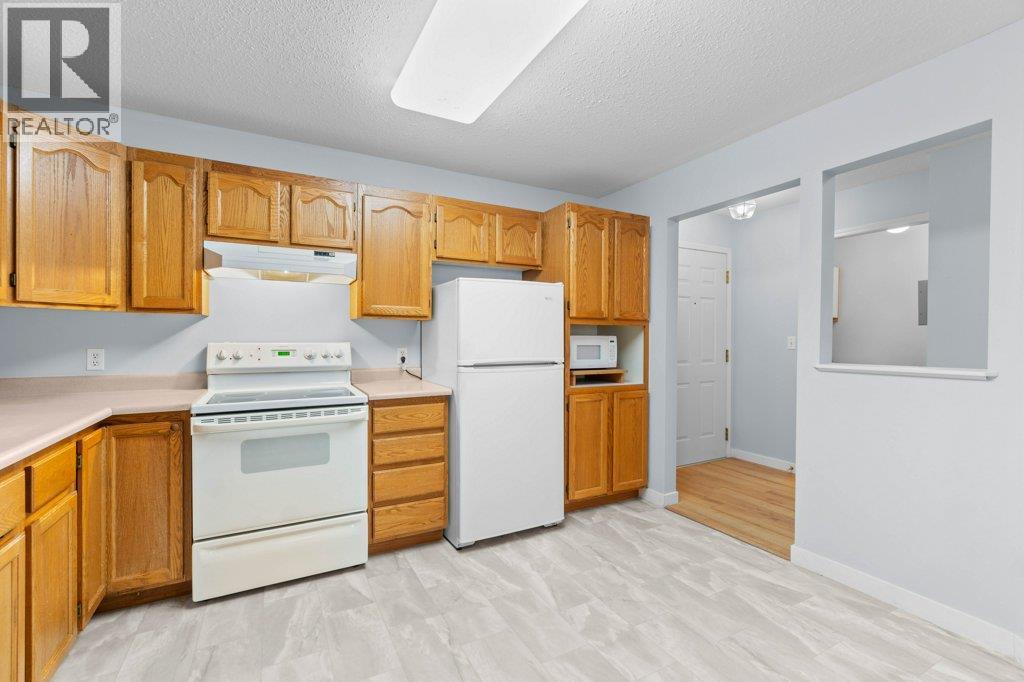 104 251 6 Street Southeast, Salmon Arm