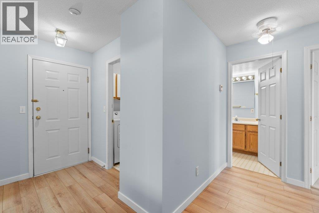 104 251 6 Street Southeast, Salmon Arm
