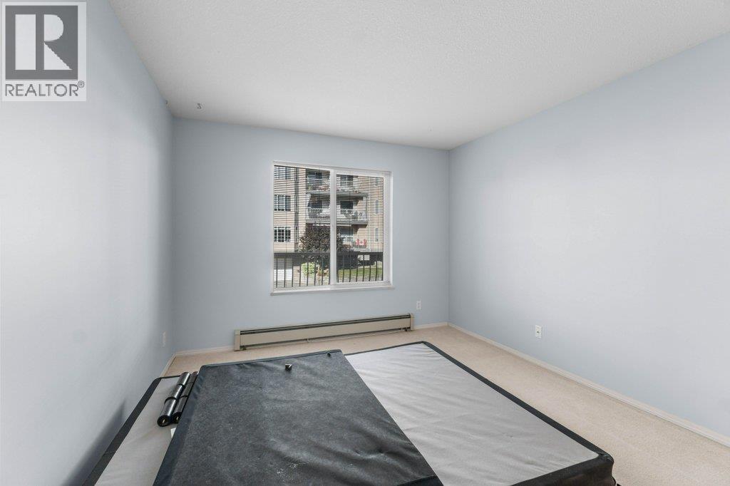 104 251 6 Street Southeast, Salmon Arm