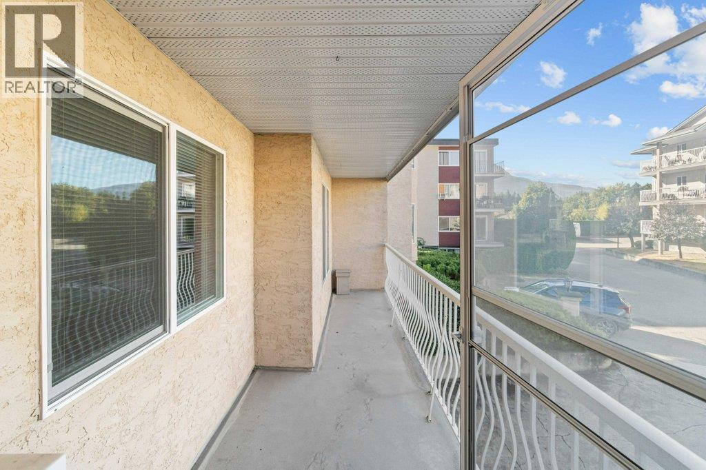 104 251 6 Street Southeast, Salmon Arm