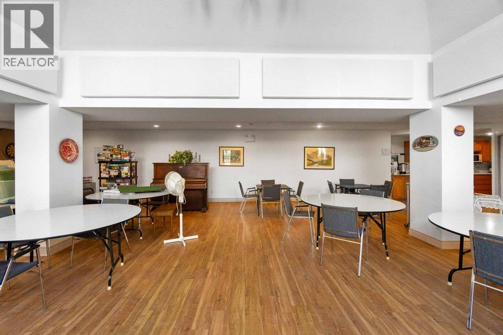 104 251 6 Street Southeast, Salmon Arm