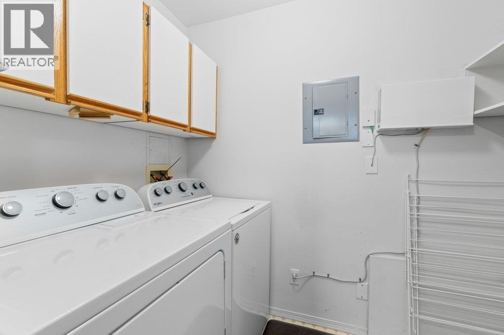 104 251 6 Street Southeast, Salmon Arm