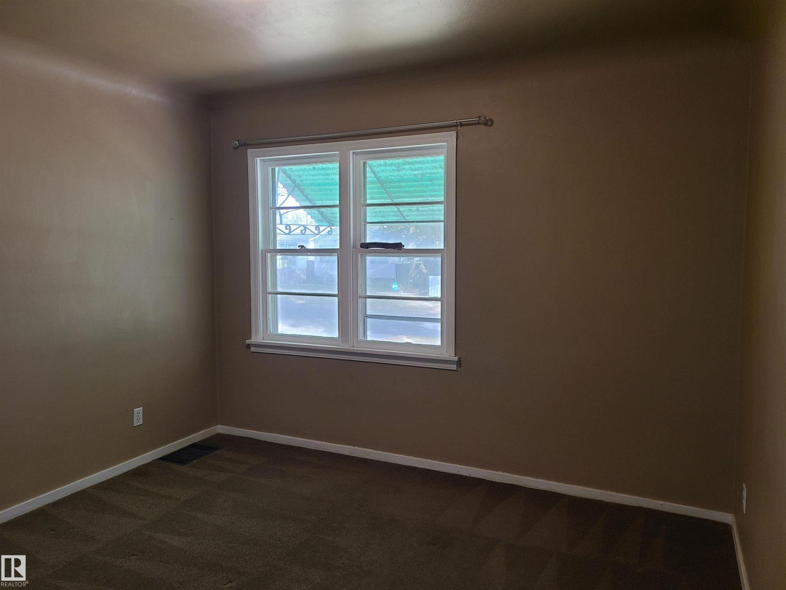 12414 90 ST NW, Edmonton