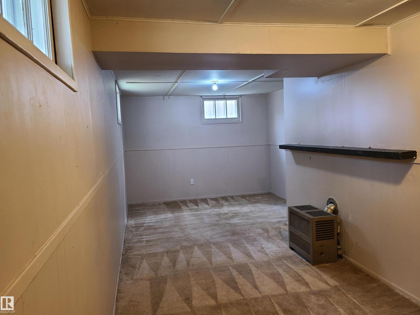 12414 90 ST NW, Edmonton