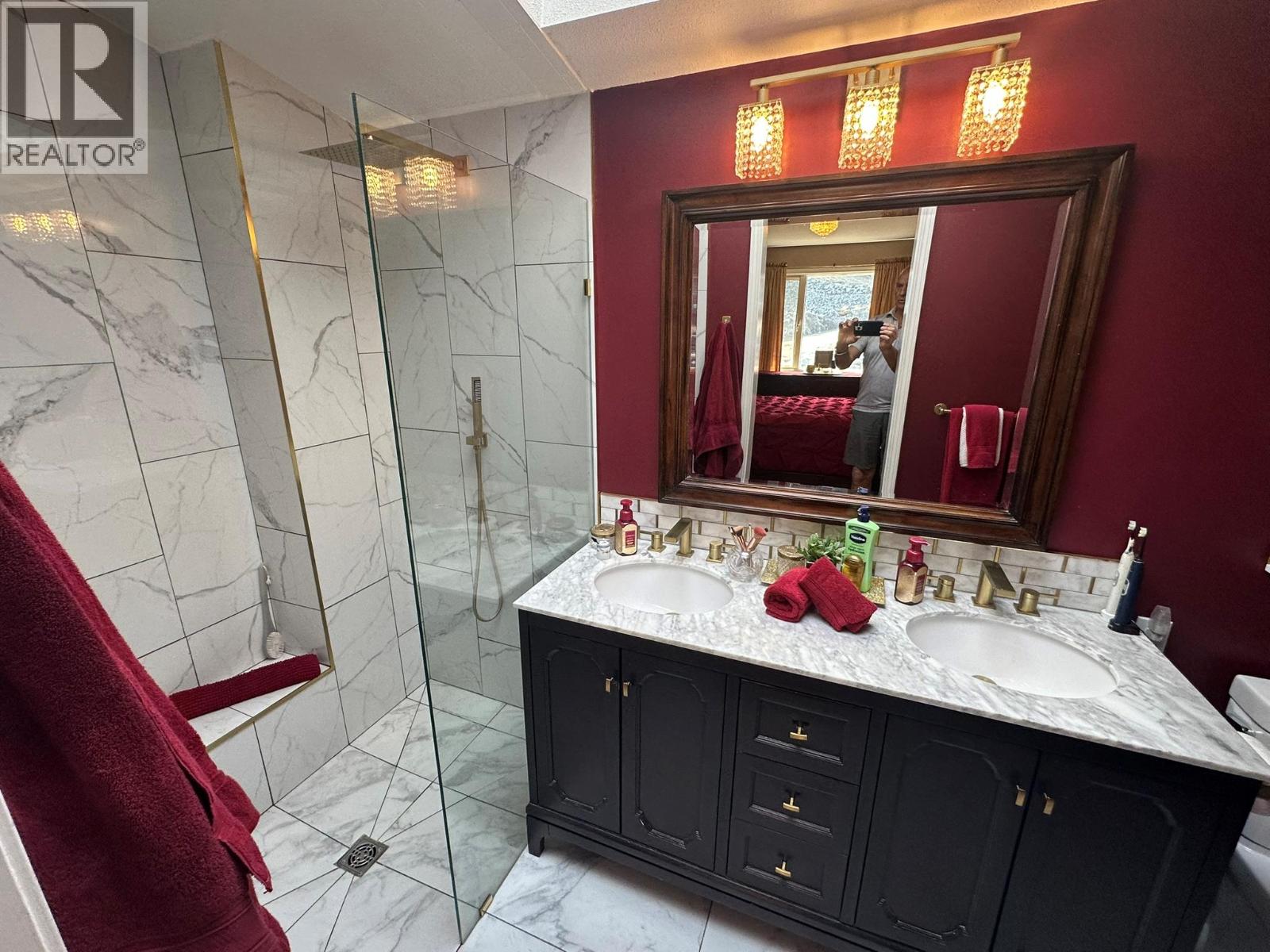  4712 Valleyview Place, Vernon