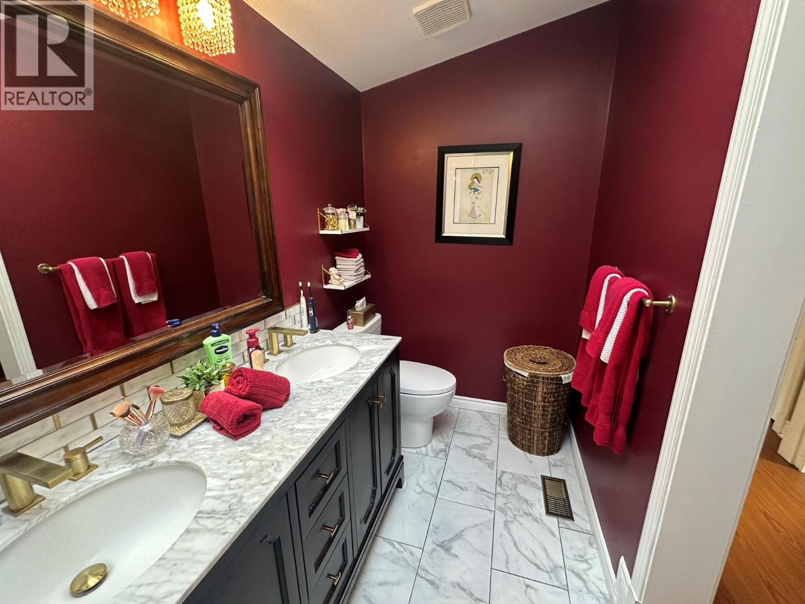  4712 Valleyview Place, Vernon