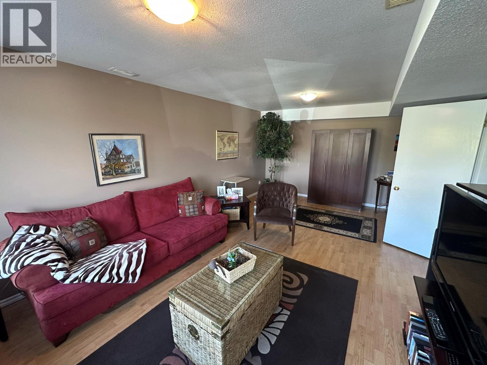  4712 Valleyview Place, Vernon