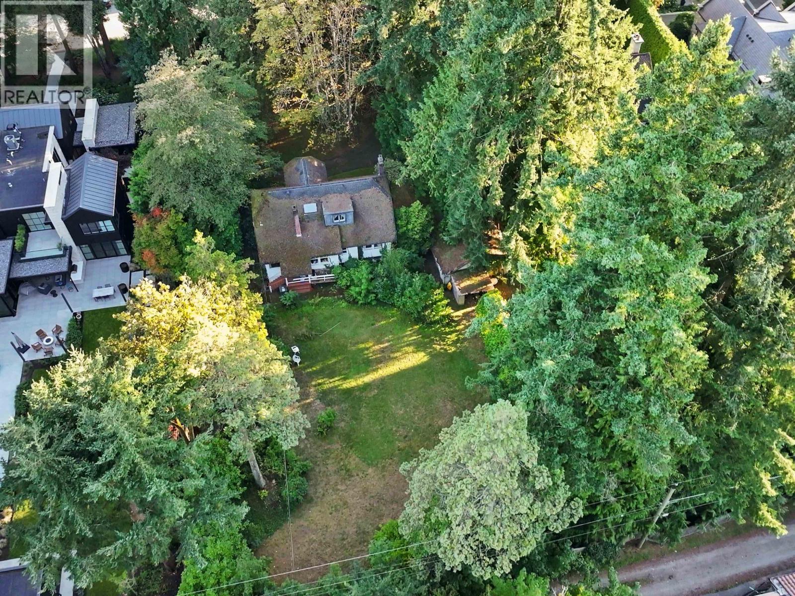 4755 W 6TH AVENUE, Vancouver