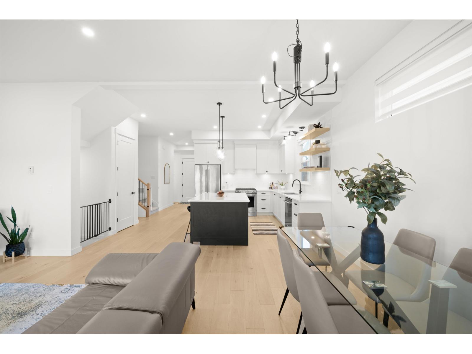 19627 75 AVENUE, Langley