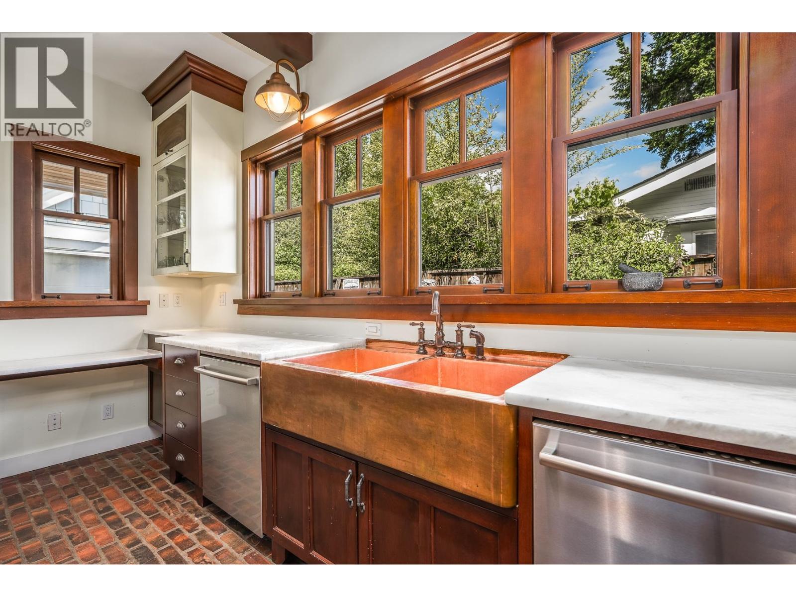 219 65B Street, Delta