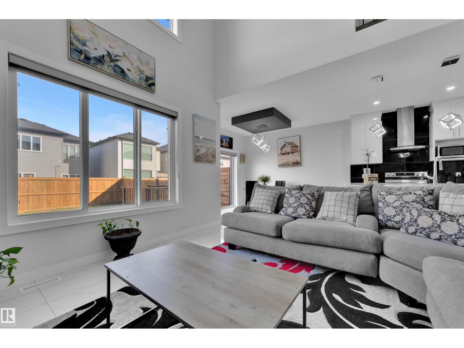 3704 41 AV, Beaumont