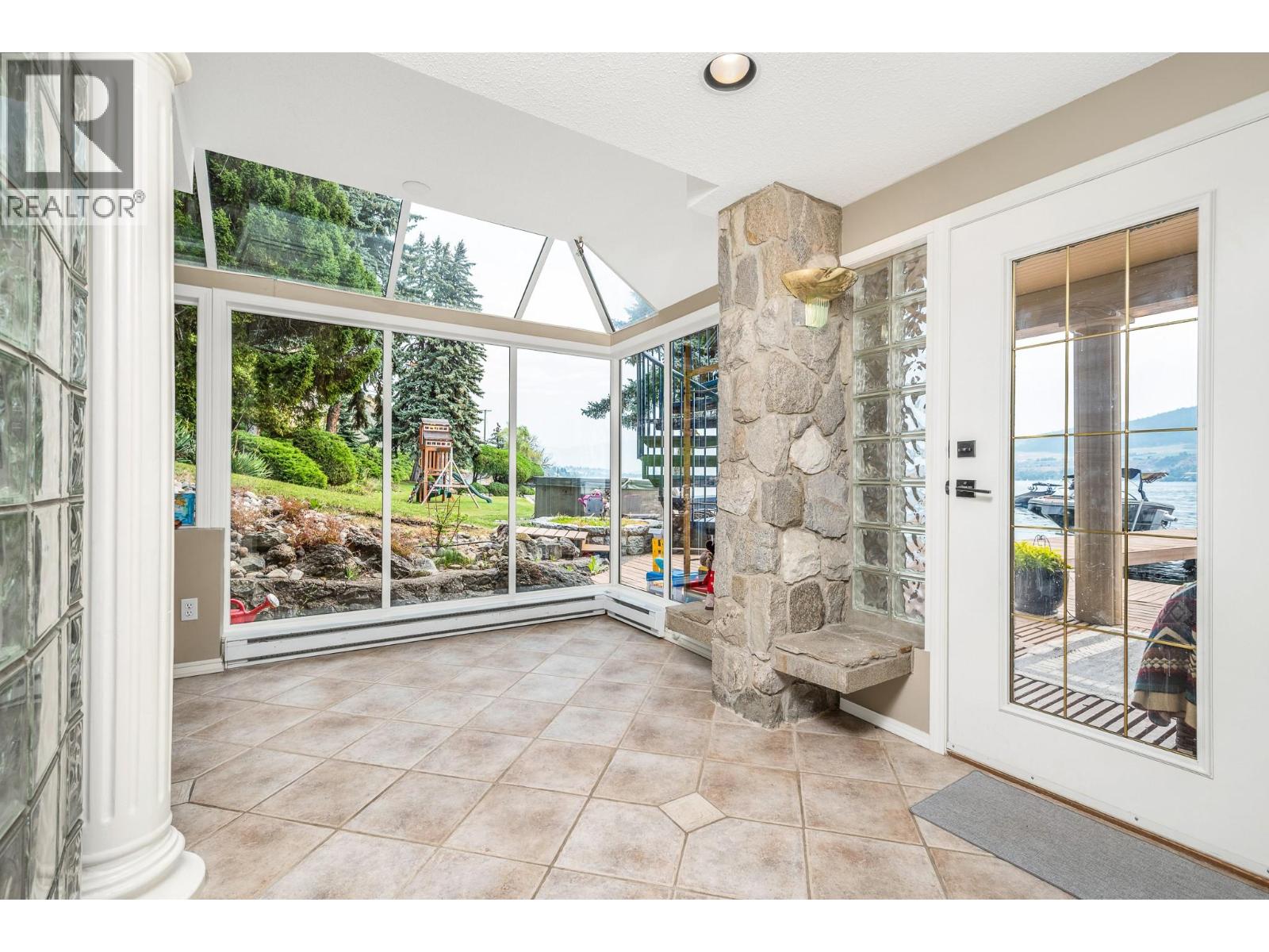  8180 Tronson Road, Vernon