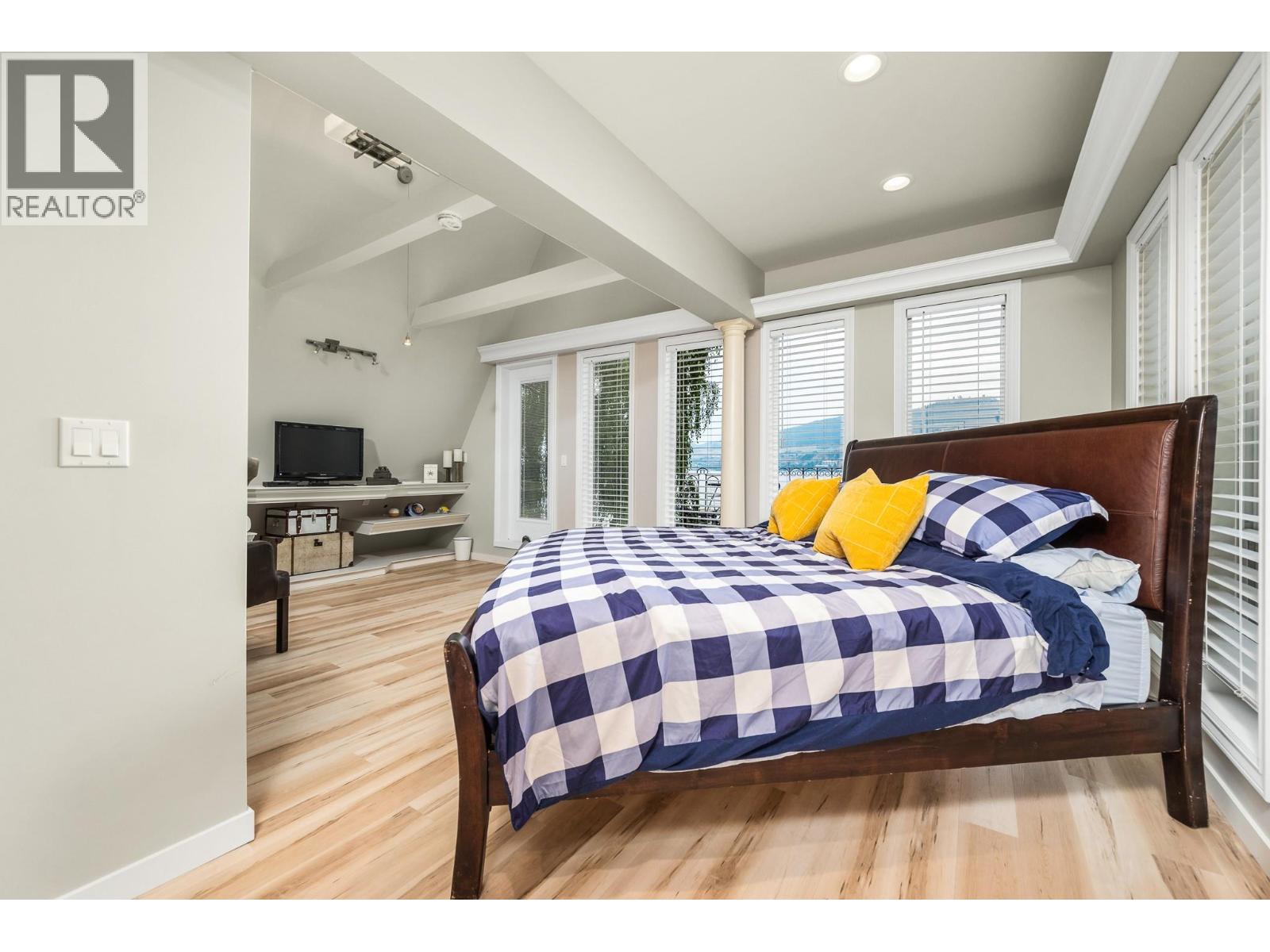  8180 Tronson Road, Vernon