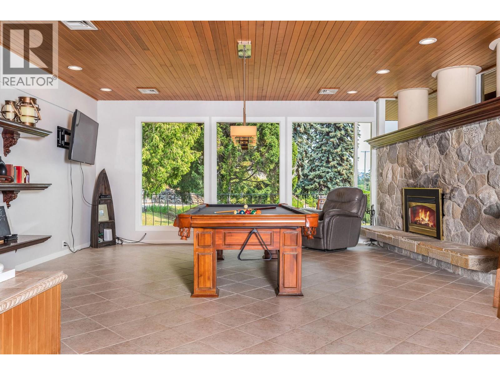  8180 Tronson Road, Vernon