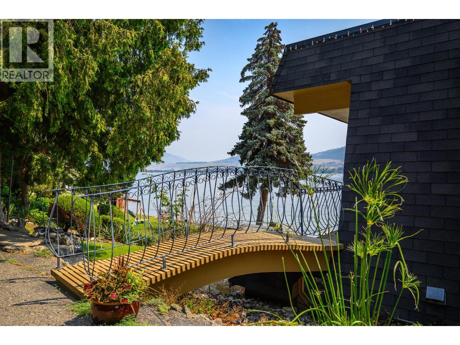  8180 Tronson Road, Vernon