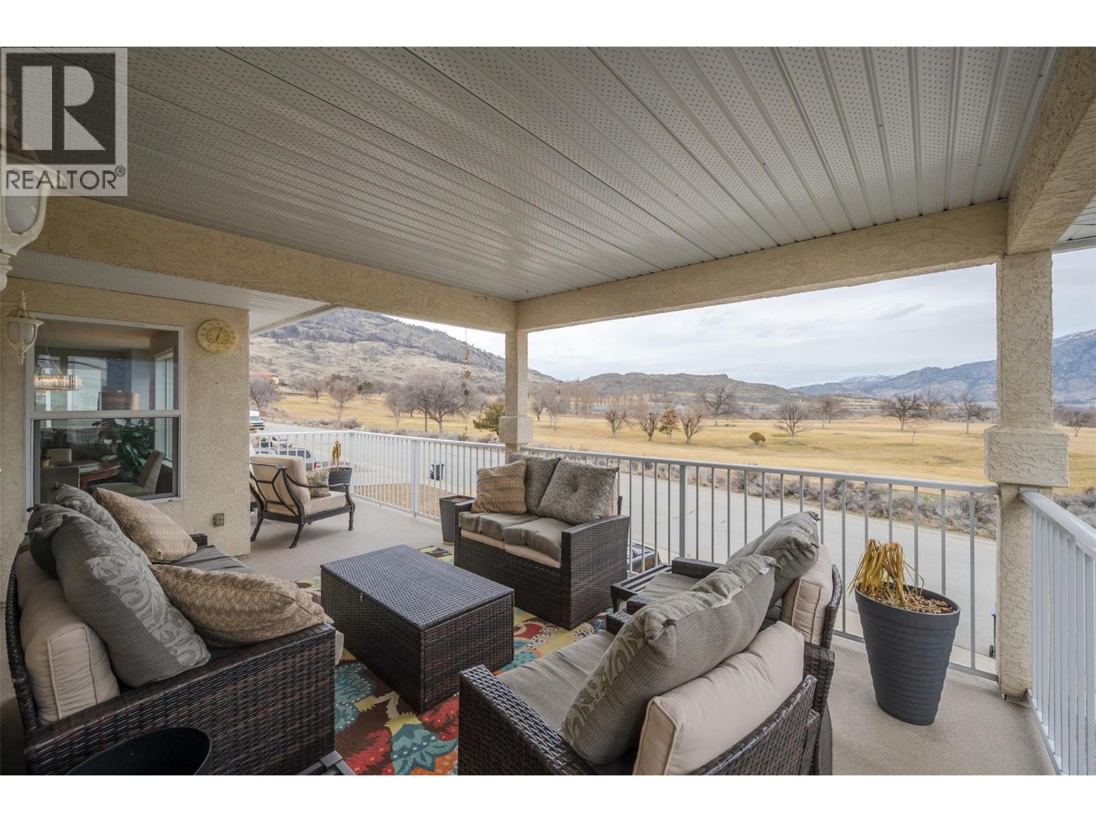 11702 GOLF COURSE Drive, Osoyoos