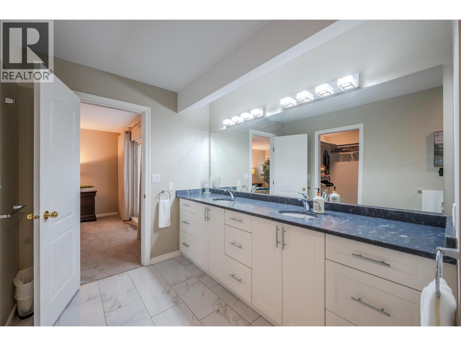 11702 GOLF COURSE Drive, Osoyoos